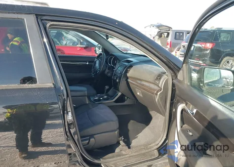 2012 Kia Sorento Lx V6 z USA, uszkodzony, nr VIN 5XYKTDA21CG278007